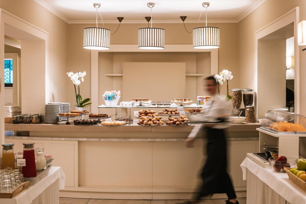 Hotel De La Ville Riccione Zewnętrze zdjęcie