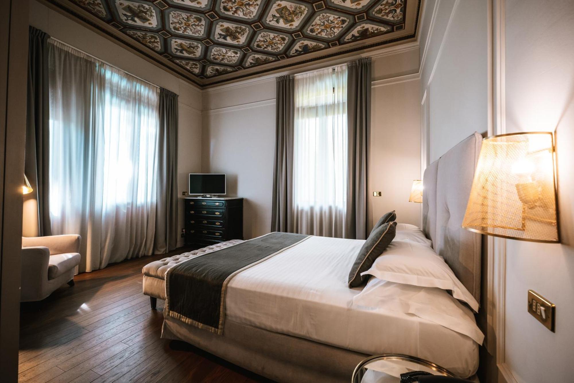 Hotel De La Ville Riccione Zewnętrze zdjęcie