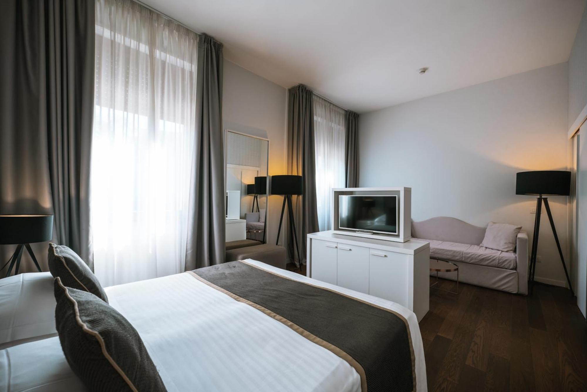 Hotel De La Ville Riccione Zewnętrze zdjęcie